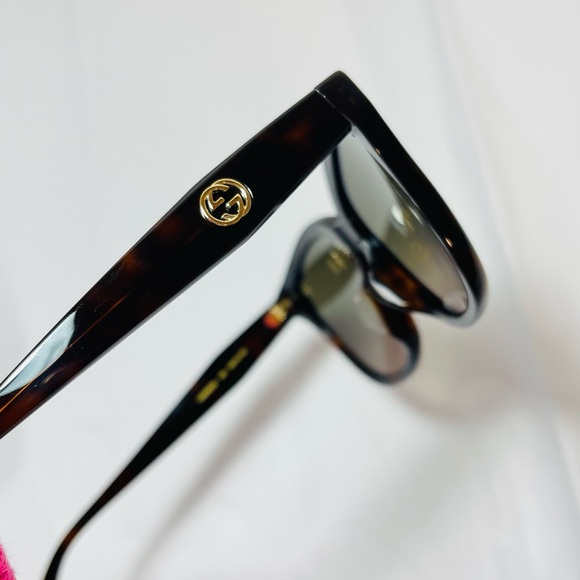 Gucci Authentic sunglass - Picture 8 of 8
